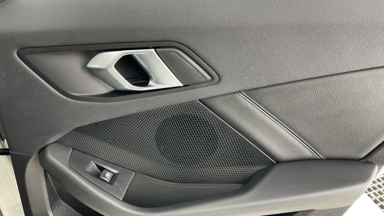 BMW 1 Series 118i [136] Sport 5dr Step Auto [Live Cockpit Pro] Petrol Hatchback